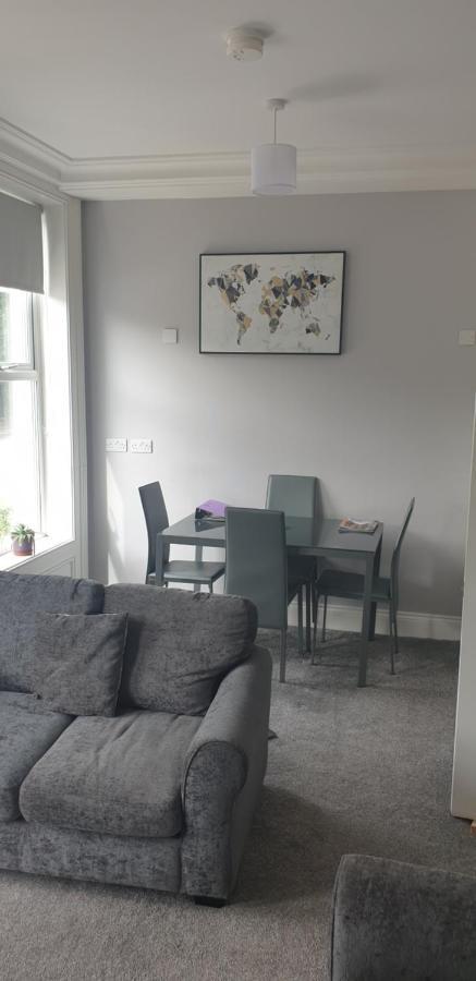 Modern 2 Bed Apartment With Parking Belfast Extérieur photo